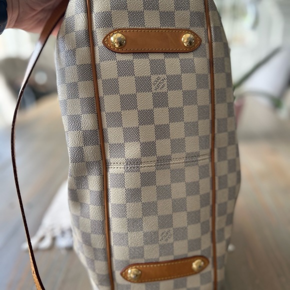 Louis Vuitton Beautiful Siracusa GM Damier Azur - Picture 9 of 17